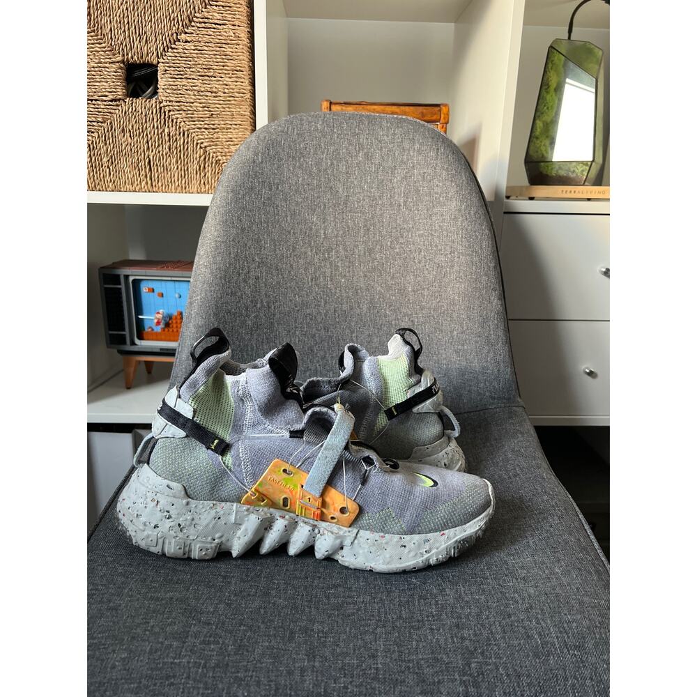 Nike 03 space hippie grey volt size 10.5
